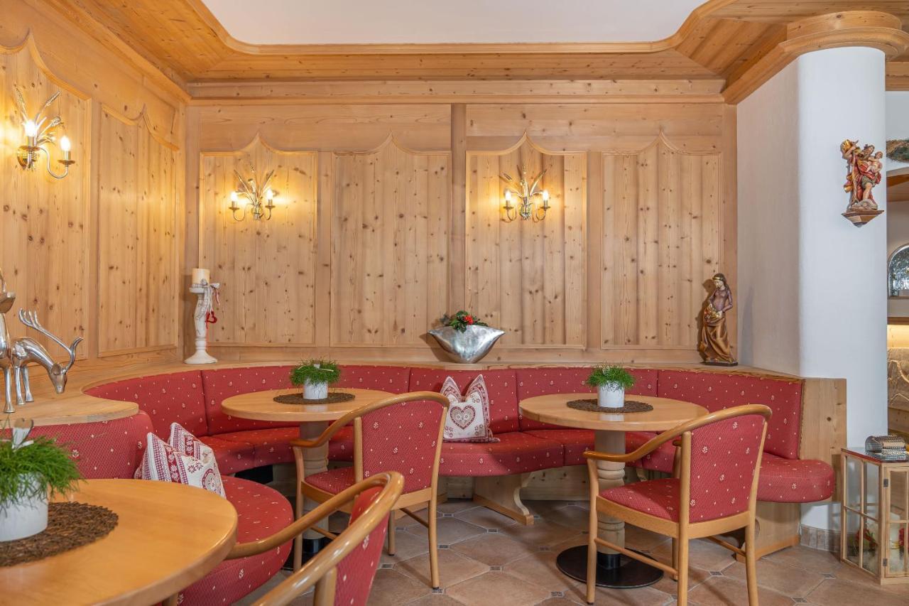 Hotel Rodella Сельва-ди-Валь-Гардена Экстерьер фото