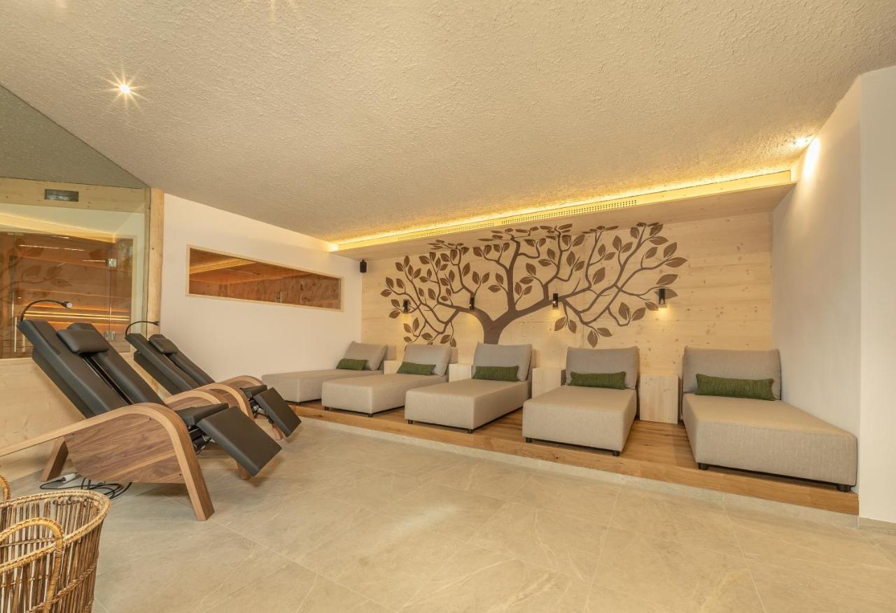 Hotel Rodella Сельва-ди-Валь-Гардена Экстерьер фото