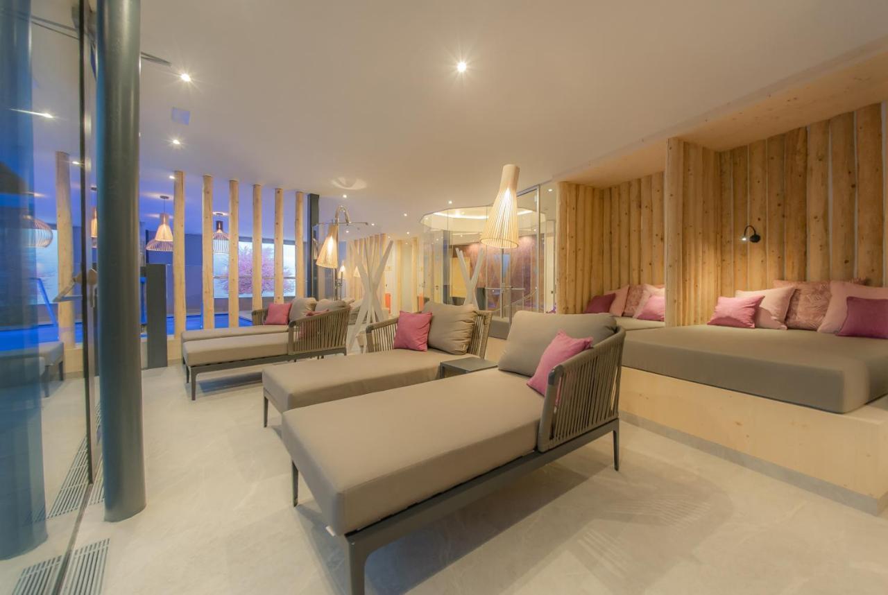 Hotel Rodella Сельва-ди-Валь-Гардена Экстерьер фото